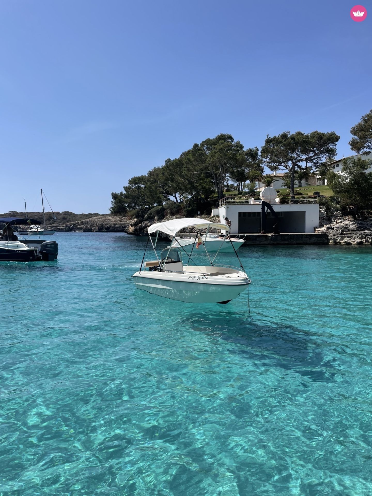 Bateau à moteur Karel ( Sin Licencia ) 2