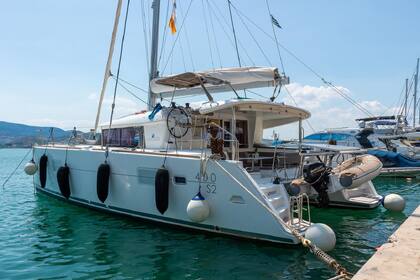 Hire Catamaran Lagoon Lagoon 400 S2 Volos