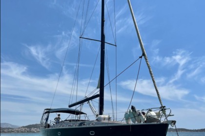 Sailing yacht for day cruises from Athens