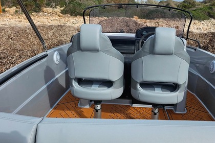 Alquiler Lancha AQUA 24 S7 Exclusive La Herradura