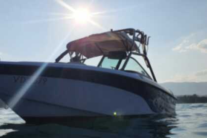 Charter Motorboat Correct Craft Super Air Nautique 210 Founex