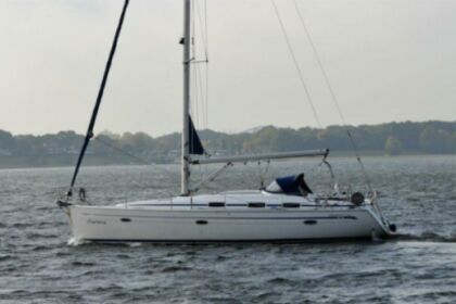 Hire Sailboat Bavaria Bavaria 39 Cruiser Lecce