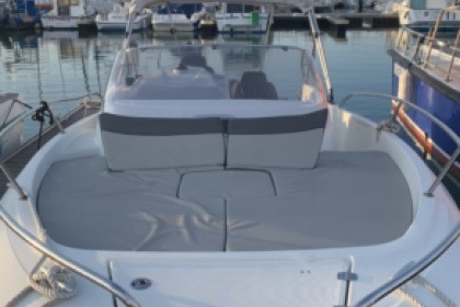 Rental Motorboat Jeanneau Cap camarat 7.5 WA série 2 Le Port