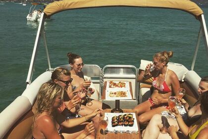 Чартер Моторная яхта Sylvan Bateau LOUNGE BOAT Mirage LZ Анси