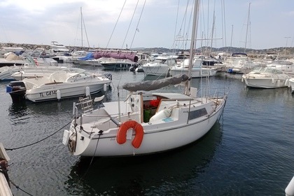 Charter Sailboat Jeanneau Love Love Les Issambres