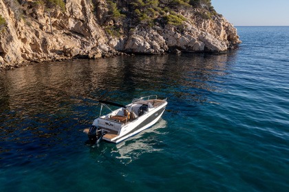 Quicksilver 755 Sundeck - Leon