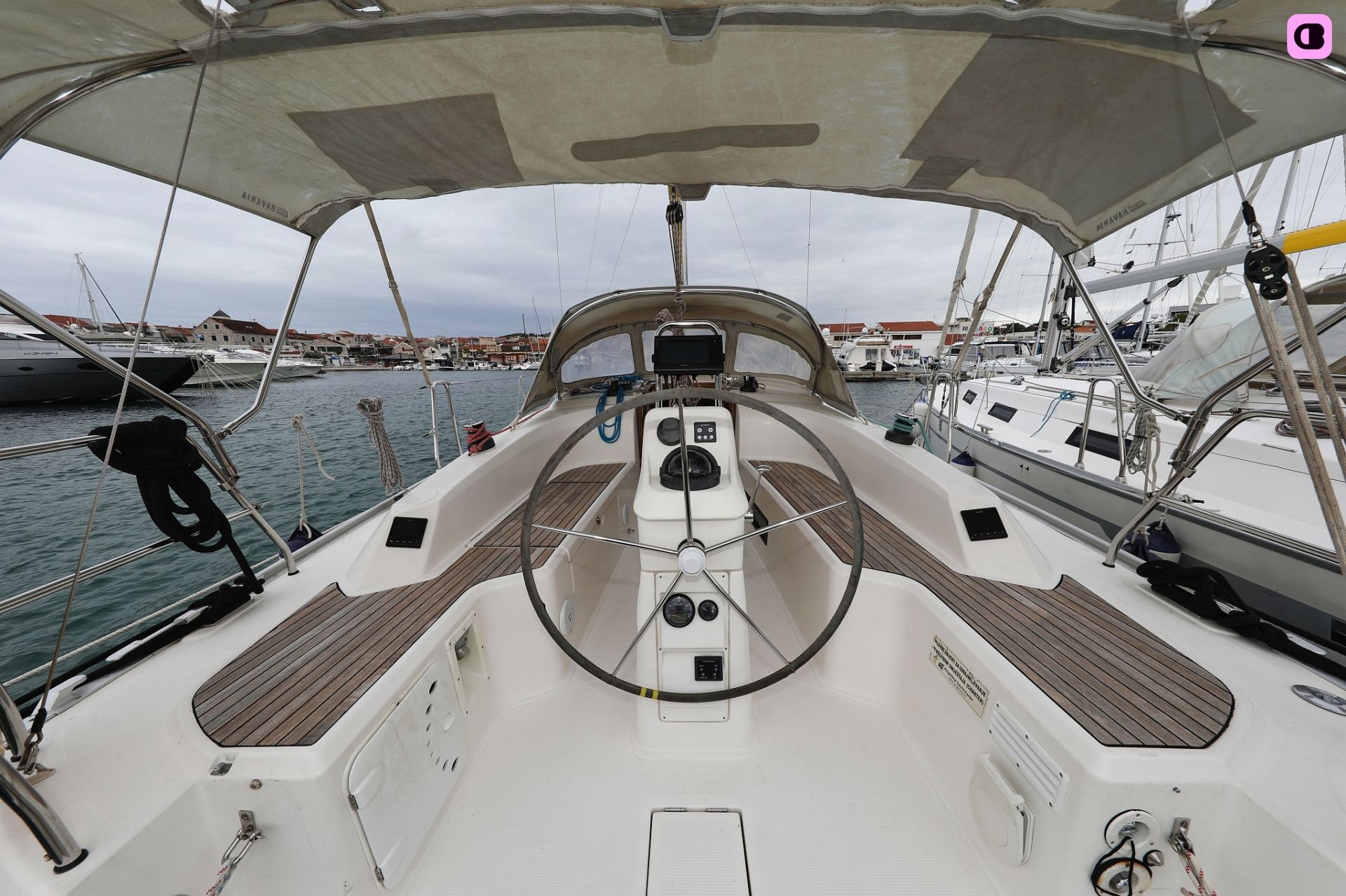 Voilier Bavaria Yachtbau Bavaria Cruiser 33 9.99m 6