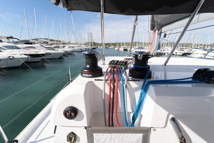 Hyra båt Katamaran Aventura Catamarans Aventura 37 - 3 cab. Pirovac