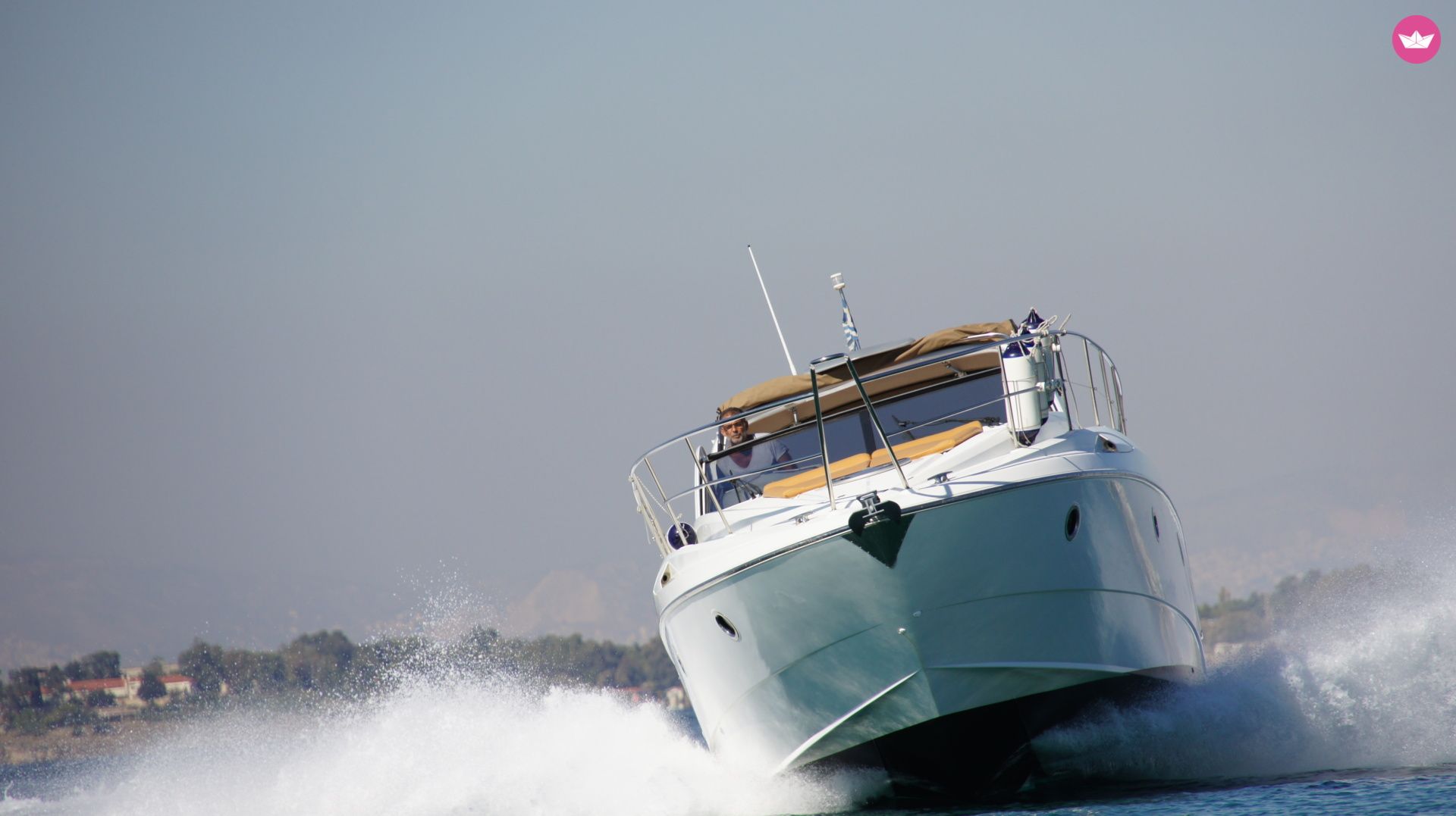 Motorboat Beneteau Monte Carlo 37 for hire