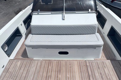 Barca a motore Conam America reffit 2024