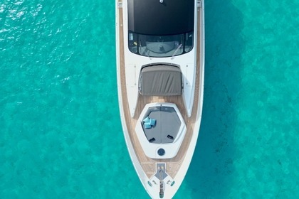 Noleggio Yacht a motore Pershing 90 Poltu Quatu