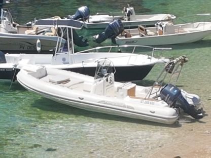 Czarter Ponton RIB Capelli Capelli Tempest 700 Luxe Marsylia