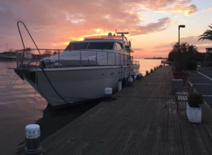 Aluguel Iate a motor San Lorenzo 57 Fiumicino