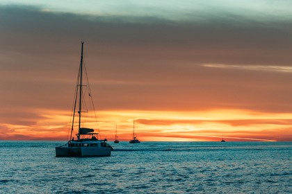 Caldera - Private Daily Catamaran Sailing Cruises around Athens with BBQ , Open Bar & Transfer