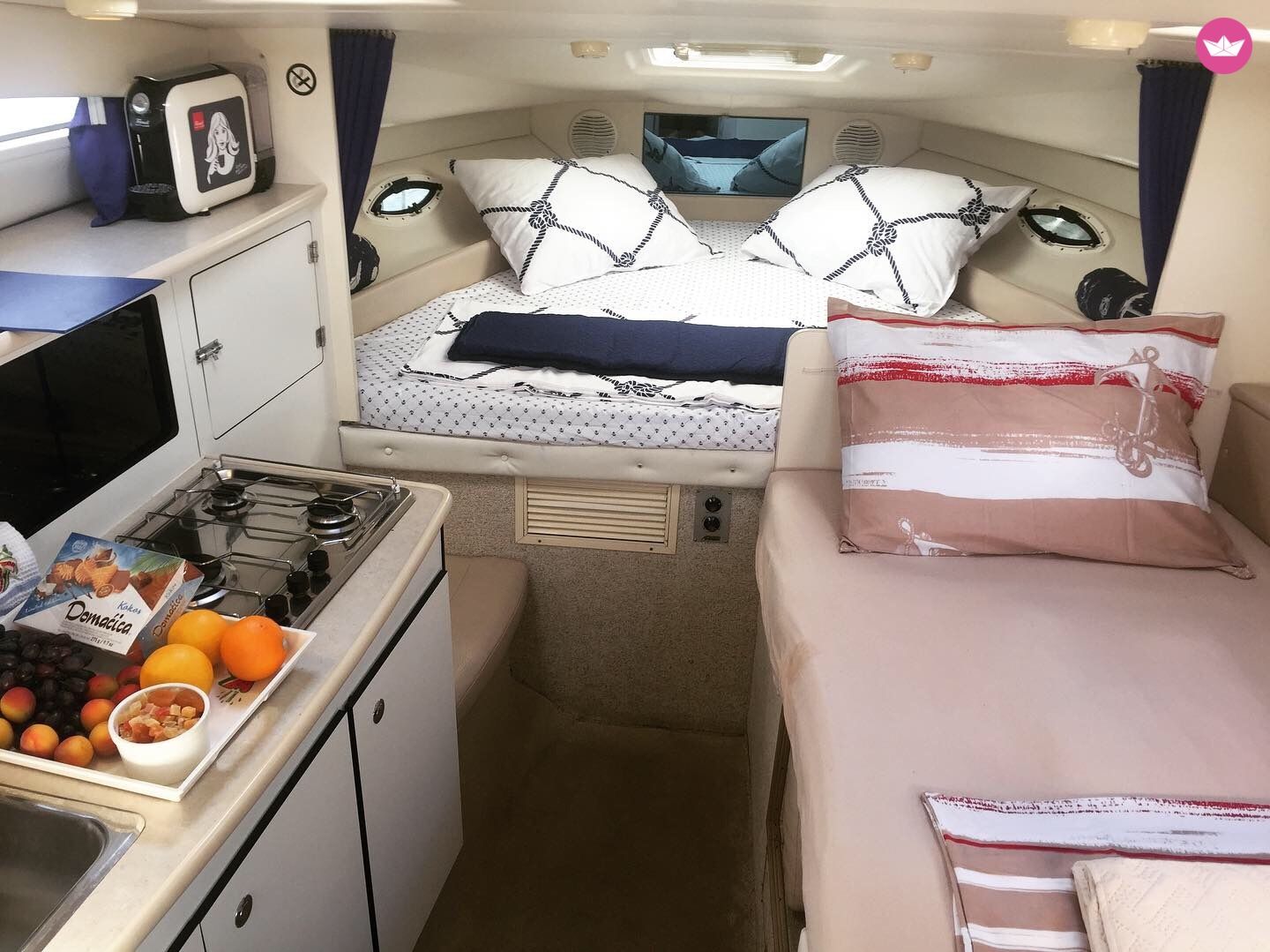 Bayliner 285 Ciera Cruiser in Split for hire