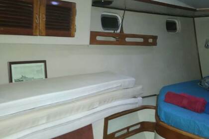 AN AMAZING  SAILING CRUISE FROM ATHENS TO GREEK ISLANDS