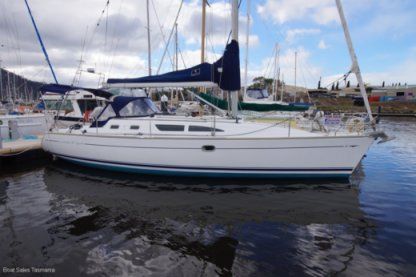 Charter Sailboat Jeanneau Sun Odyssey 42I Athens