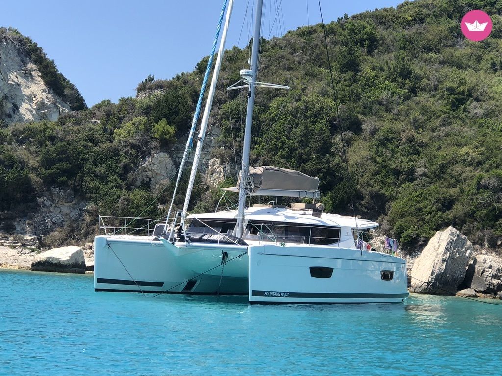 Fountaine Pajot Helia 44 à Bonifacio à louer
