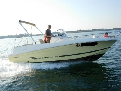 Charter Motorboat Jeanneau Cap Camarat 635 Vannes