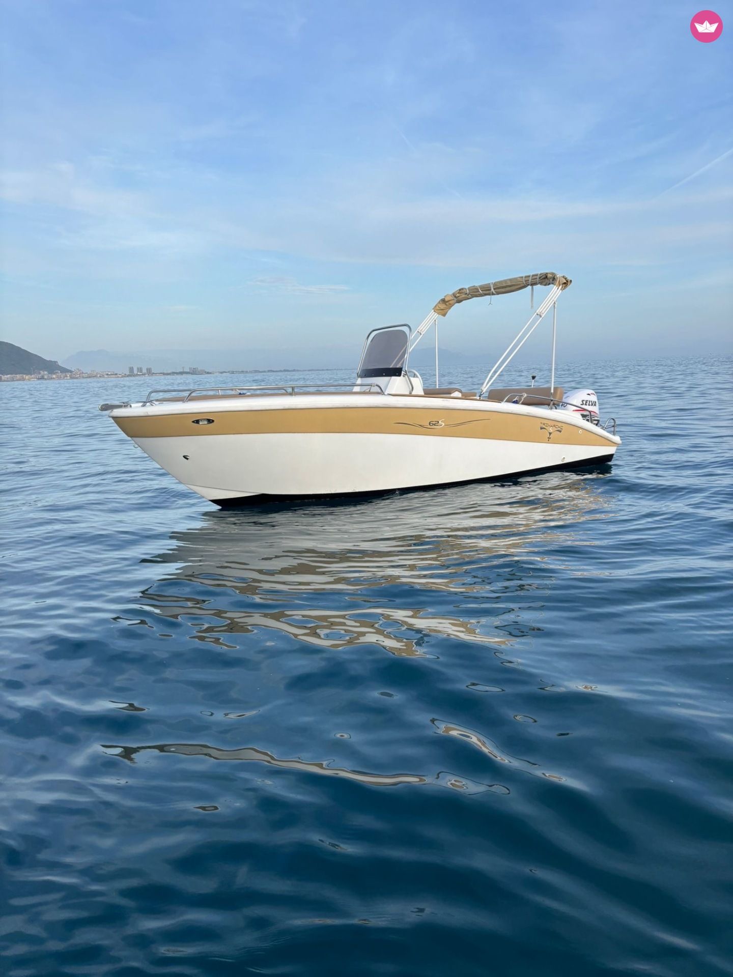 Bateau à moteur Trimarchi