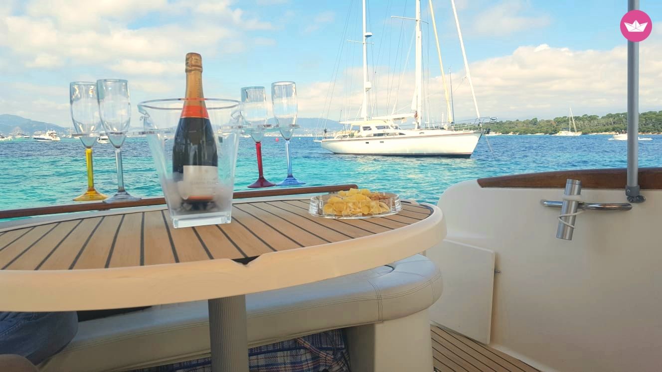 Jeanneau Leader 805 à Antibes de particuliers et professionnels