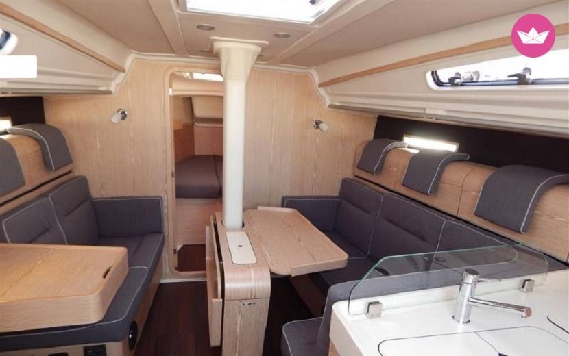 Charter Sailboat Dehler 38 Split