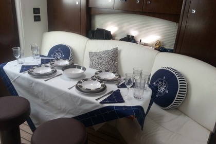 Cruiser Yachts 430cc Themis iv