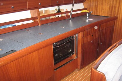 Alquiler de barcos en Barcelona · Bavaria - 46 Cruiser (2008)