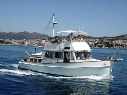 Charter Motorboat Grand Banks Classic 42 Marina di Grosseto