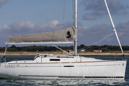 Alquiler Velero BENETEAU FIRST 25 Arzon