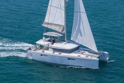 Location Catamaran Lagoon 52 L Grimaud