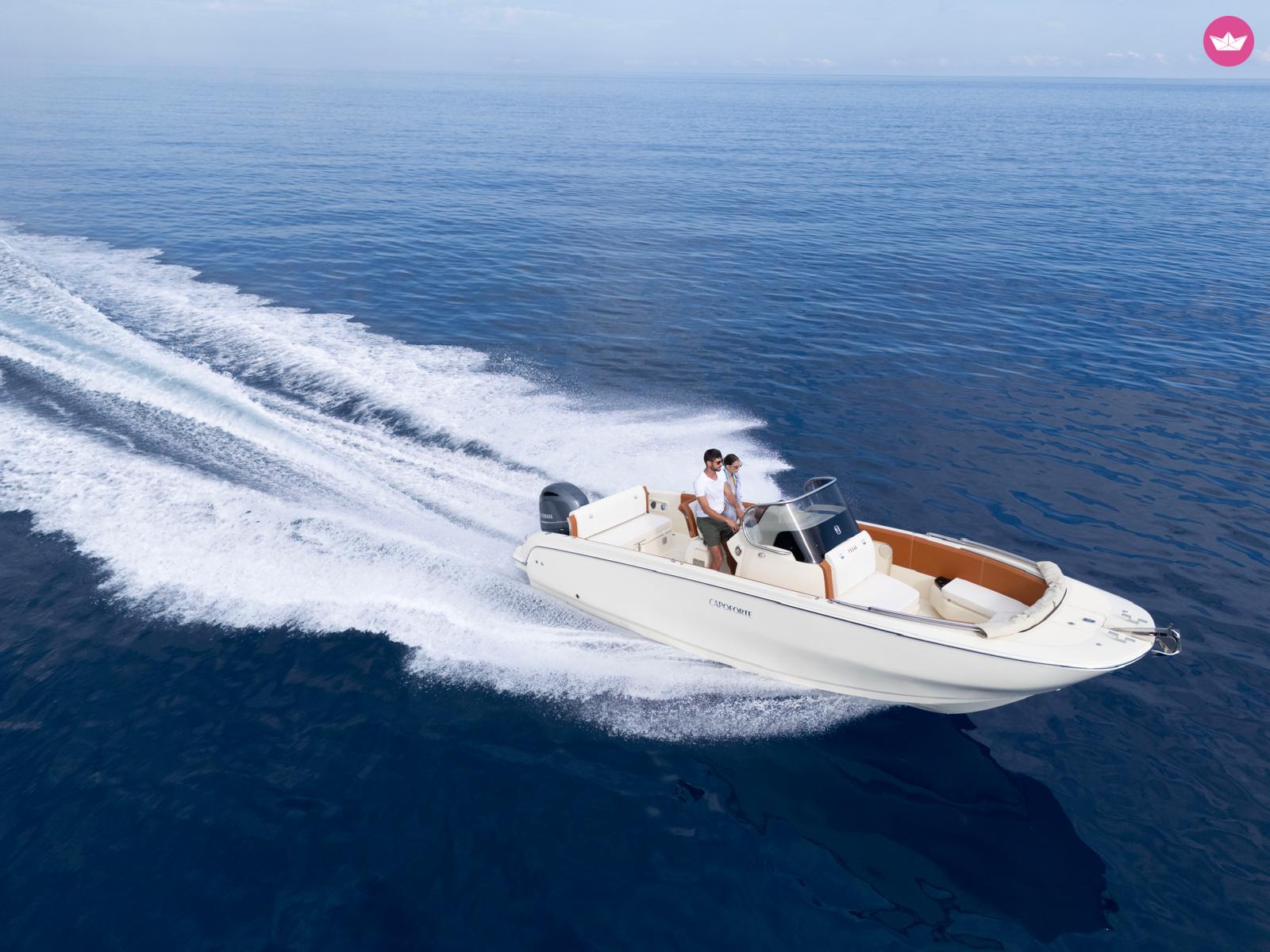 Bateau à moteur Invictus FX240 200cv 5