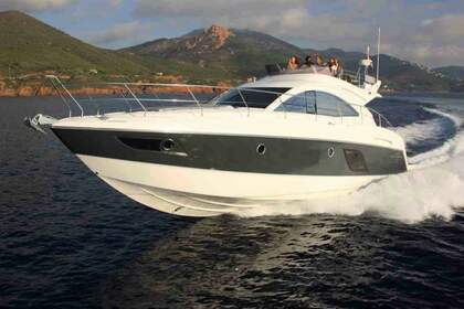 Miete Motorboot BENETEAU 49 GT FLY Cavalaire-sur-Mer