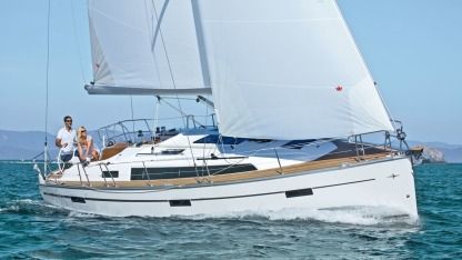 Alquiler Velero Bavaria 37 Cruiser Split