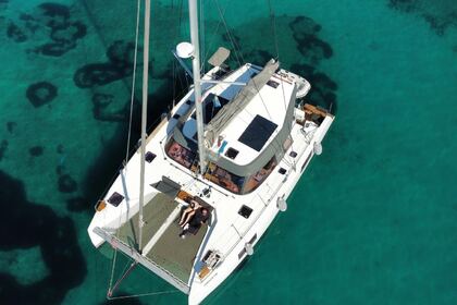 Noleggio Catamarano Nautitech Rochefort Nautitech 40 Open - 4 cab. Ponte