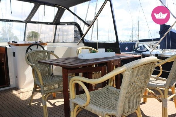 Péniche Custom made Morrakruiser FBB 1250 115cv 8