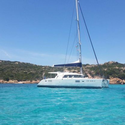 Charter Catamaran Lagoon 440 Poltu Quatu