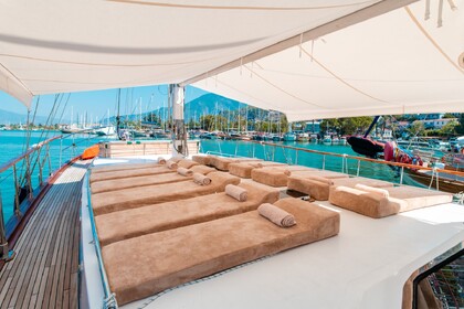 Traditional custom built gulet with a capacity of 10 people