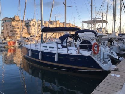 Charter Sailboat Beneteau Océanis 373 Empuriabrava
