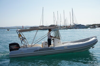 Hire Motorboat Capelli Capelli Tempest 690 L'Estartit