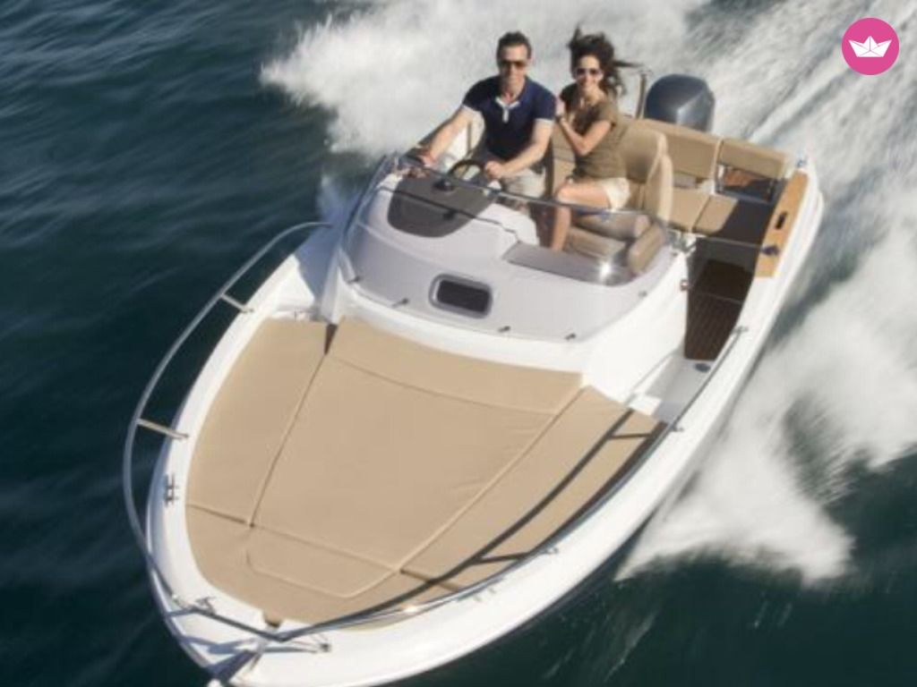 Jeanneau Cap Camarat 6.5 Wa in Zadar for hire