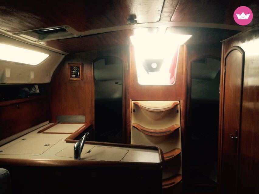 Sailboat Jeanneau 40  