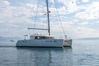Rental Catamaran LAGOON 450 F Split