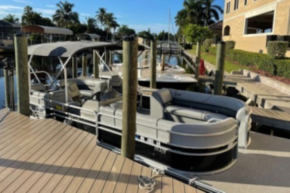 Rental Motorboat Custom Pontoon Fort Myers Beach