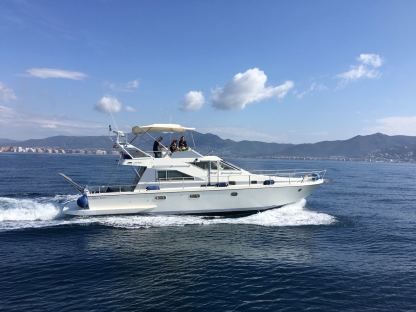 Location Bateau à moteur Guy Couach 1401 Fly Empuriabrava