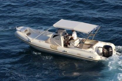 Location Semi-rigide Bsc 80 Le Lavandou