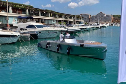 Charter Motorboat Frauscher 1017 Lido Calvià