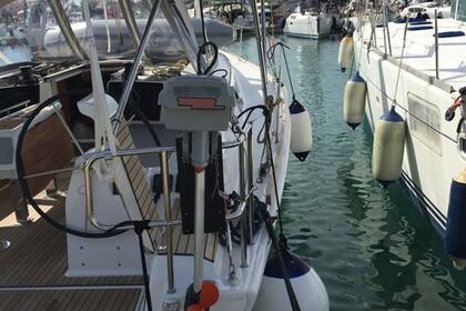 Explore Greece and the brand new Ionian Sea on Dufour 382