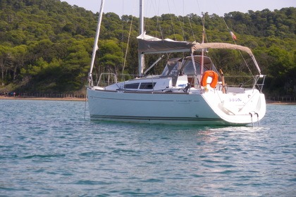 Czarter Jacht żaglowy Jeanneau SUN ODYSSEY 30I PERFORMANCE  Tulon