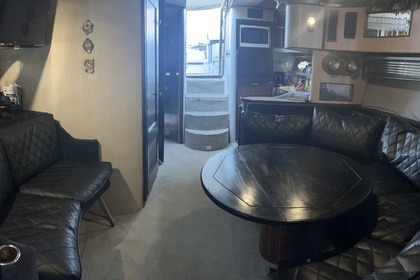 Luxurious Affordable 40ft Yacht